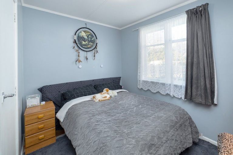 Photo of property in 27 Kummer Crescent, Masterton, 5810