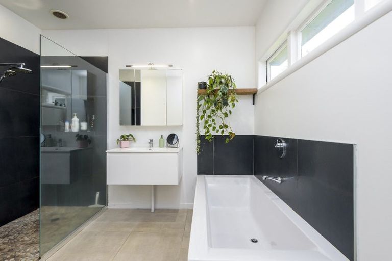 Photo of property in 340 Peachgrove Road, Fairfield, Hamilton, 3214