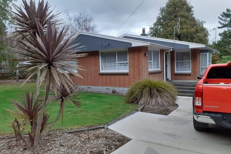 Photo of property in 52 Maymorn Road, Te Marua, Upper Hutt, 5018