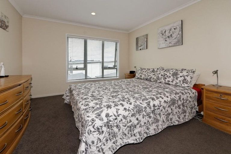 Photo of property in 48 Buckley Avenue, Hobsonville, Auckland, 0616