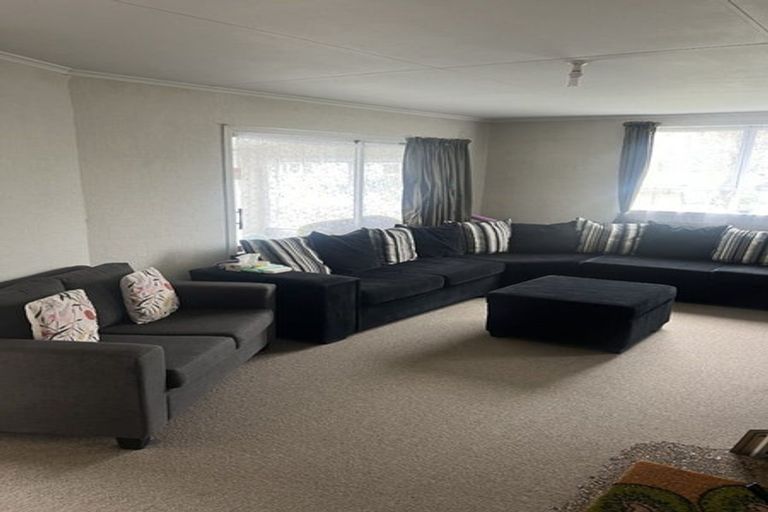 Photo of property in 22 Manapouri Place, Glenview, Hamilton, 3206