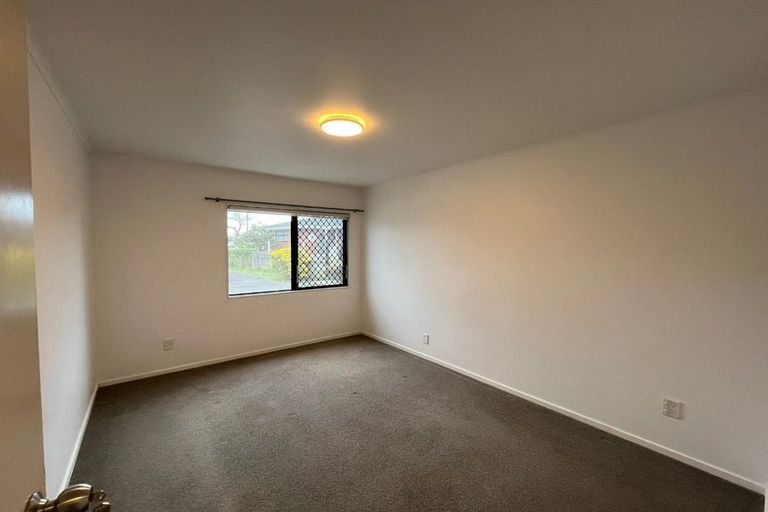 Photo of property in 2/16 Nogat Avenue, Papatoetoe, Auckland, 2024