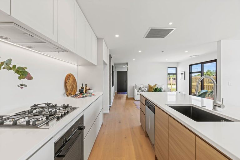 Photo of property in 1 Kurashiki Street, Halswell, Christchurch, 8025