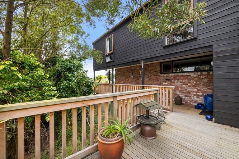 Photo of property in 4 Ball Lane, Redcliffs, Christchurch, 8081