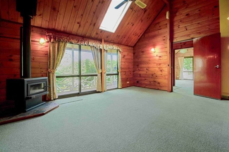 Photo of property in 124b Sandspit Road, Shelly Park, Auckland, 2014