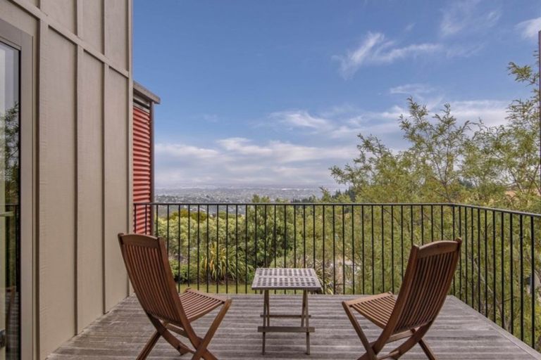 Photo of property in 17 Westview Place, Huntsbury, Christchurch, 8022