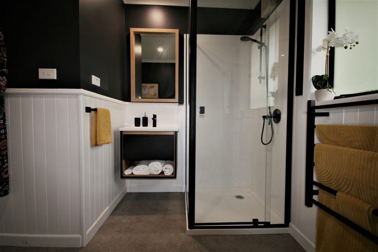 Photo of property in 7e Tasman Street, Vogeltown, New Plymouth, 4310