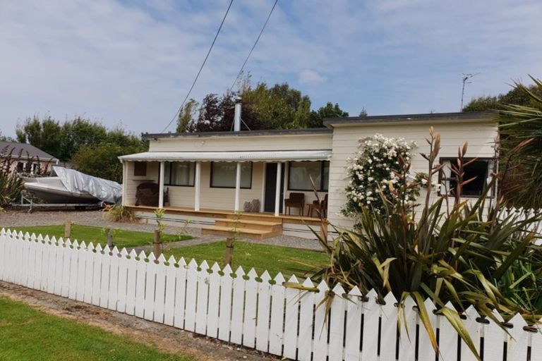 Photo of property in 12 Walker Street, Riverton/aparima, Riverton, 9822