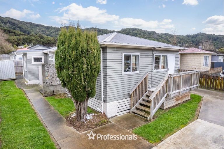 Photo of property in 145 Wainuiomata Road, Wainuiomata, Lower Hutt, 5014