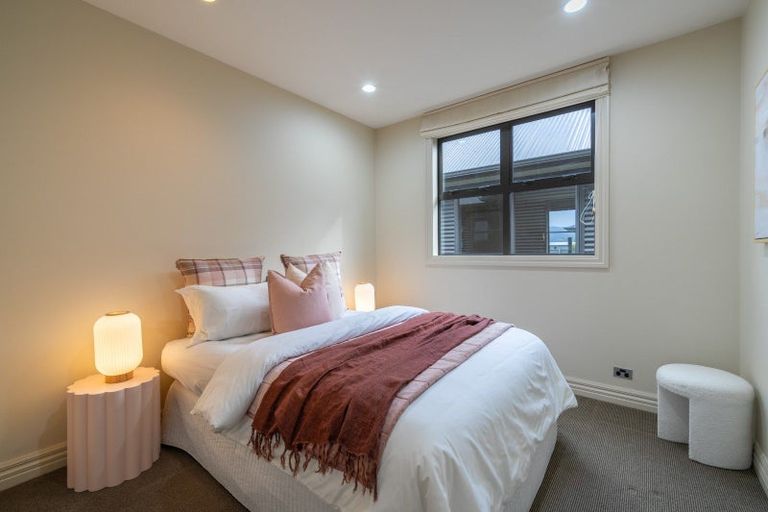 Photo of property in 60 Breaksea Street, Te Anau, 9600