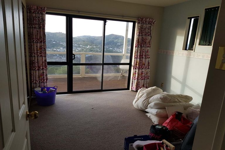 Photo of property in 19 Landsdowne Terrace, Karori, Wellington, 6012