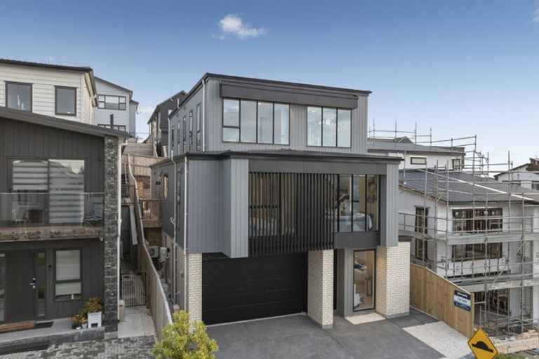 Photo of property in 14 Alluvial Street, Flat Bush, Auckland, 2019