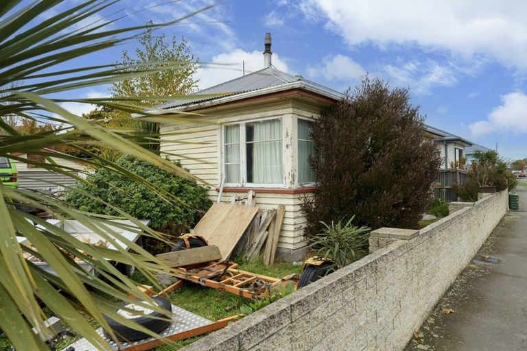 Photo of property in 124 Pages Road, Wainoni, Christchurch, 8061