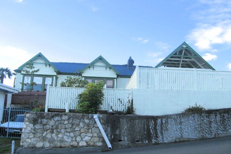 Photo of property in 119 Chaucer Road, Hospital Hill, Napier, 4110