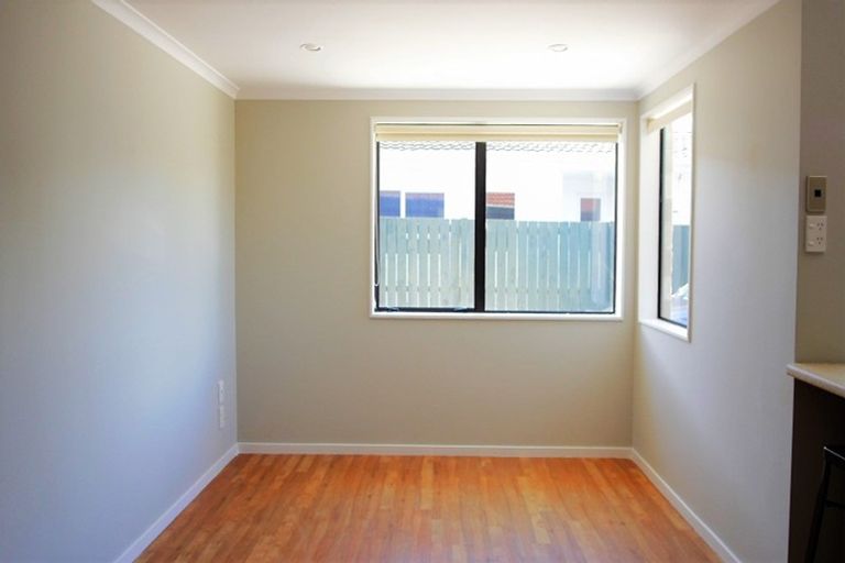 Photo of property in 100 John F Kennedy Drive, Milson, Palmerston North, 4414