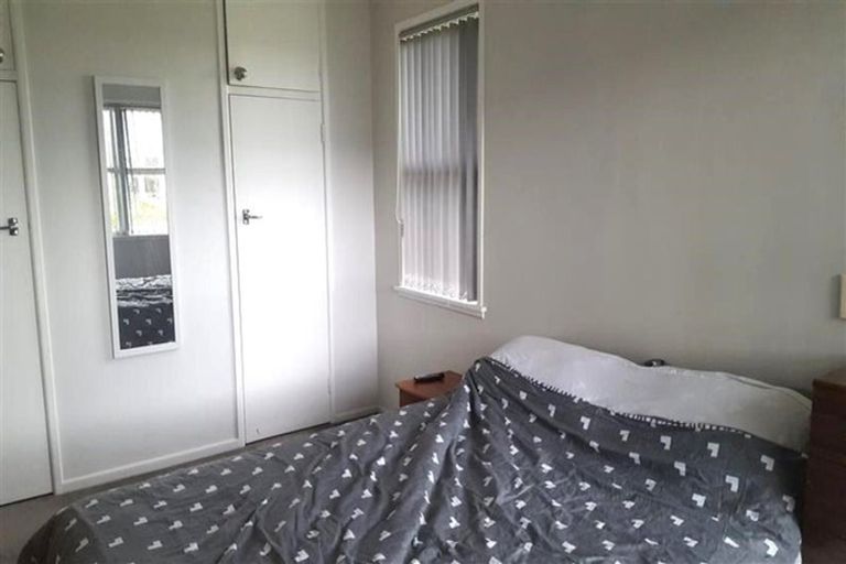 Photo of property in 10 Mcclintock Road, Massey, Auckland, 0614