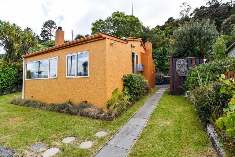 Photo of property in 3 Bacon Street, Broad Bay, Dunedin, 9014