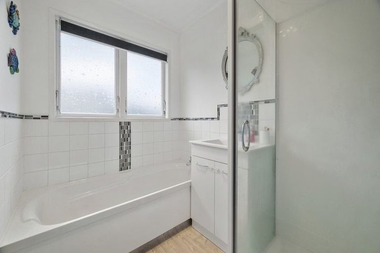 Photo of property in 6 Gem Street, Pukehangi, Rotorua, 3015