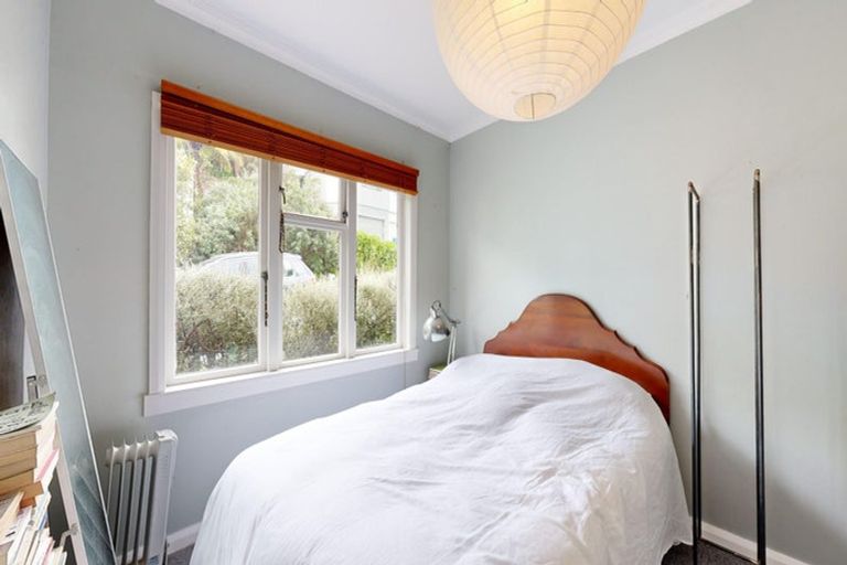 Photo of property in 22 Whaui Street, Vogeltown, Wellington, 6021