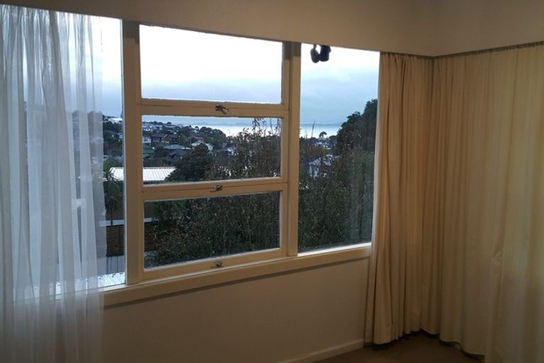 Photo of property in 4/65-67 East Coast Road, Castor Bay, Auckland, 0620