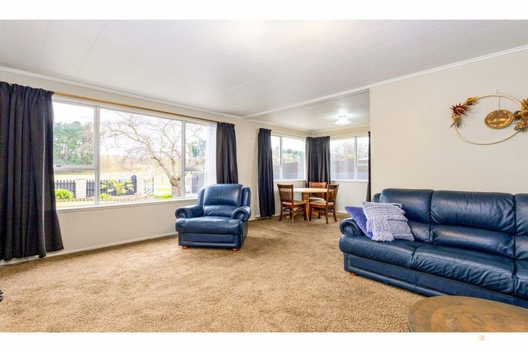 Photo of property in 39 Queen Street, Pareora, 7912