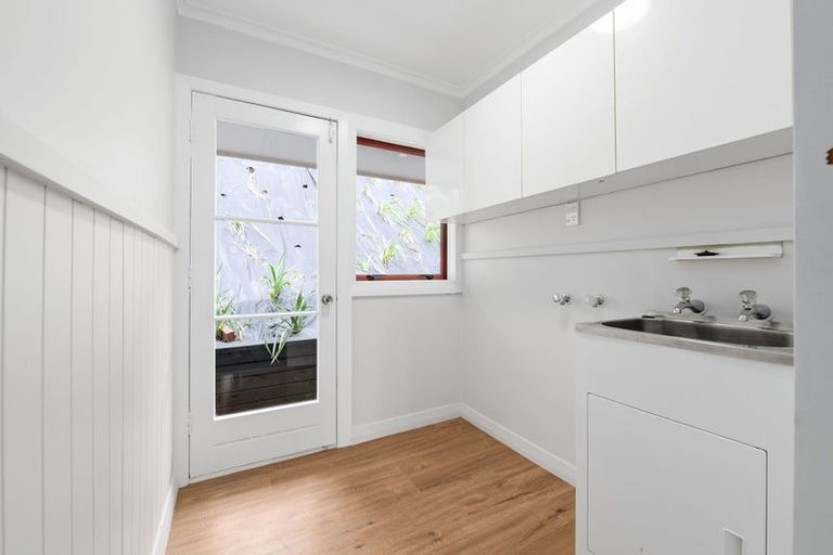 Photo of property in 8 Tauhara Drive, Queenwood, Hamilton, 3210