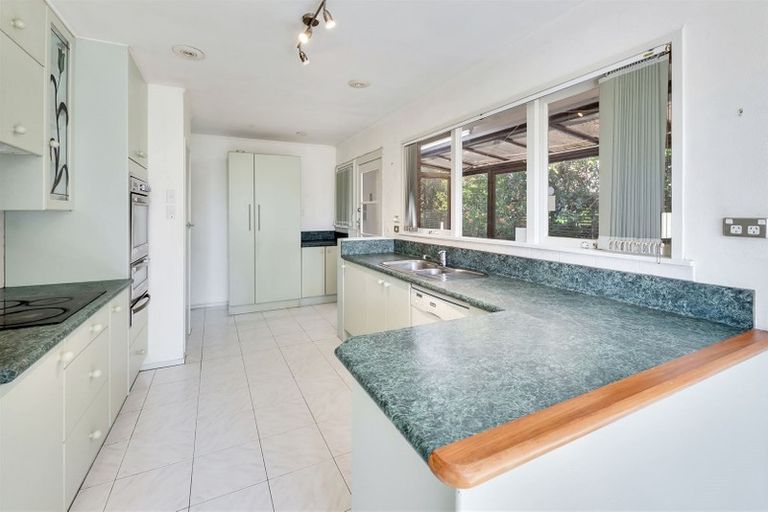 Photo of property in 8 Long Bay Drive, Torbay, Auckland, 0630