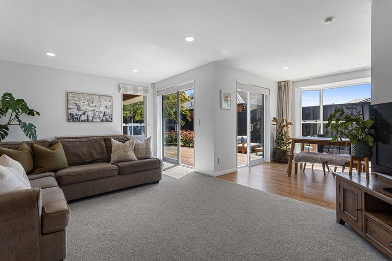 Photo of property in 14 Pearce Place, Kaiapoi, 7630