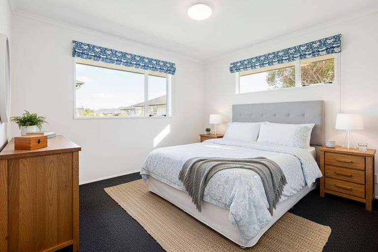 Photo of property in 14 Castle Way, Beckenham, Christchurch, 8023