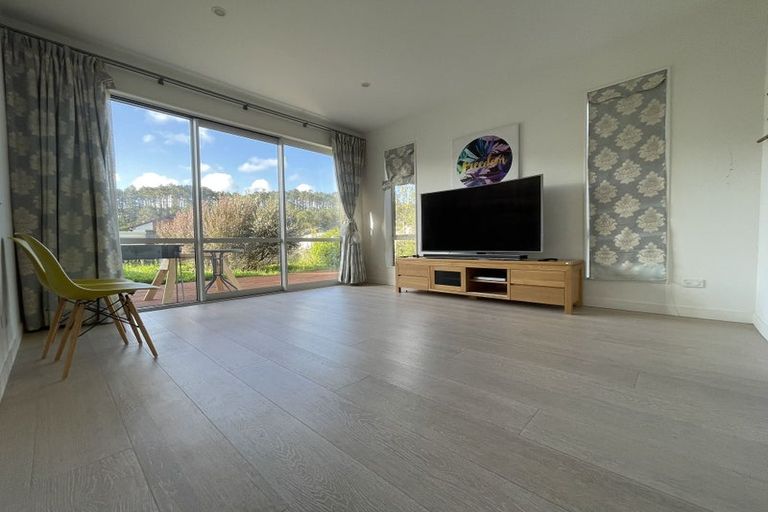 Photo of property in 67 Golden Morning Drive, Albany Heights, Auckland, 0632