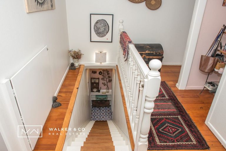 Photo of property in 97 Pinehaven Road, Pinehaven, Upper Hutt, 5019