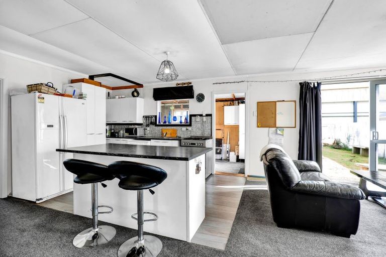 Photo of property in 6 London Street, Eltham, 4322