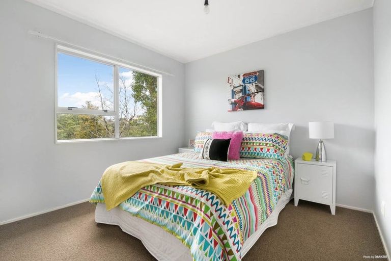 Photo of property in 1/35 Topliss Drive, Northcross, Auckland, 0632