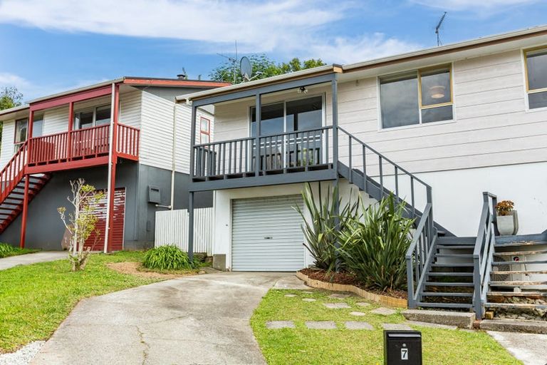 Photo of property in 7 Halyard Place, Whitby, Porirua, 5024