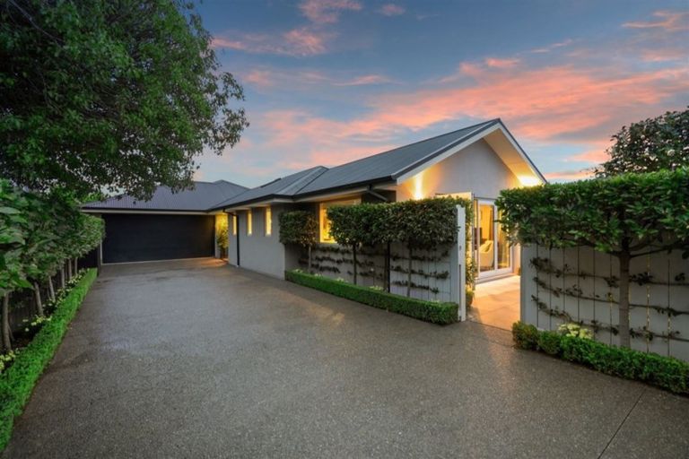 Photo of property in 30 Hawthorne Street, Strowan, Christchurch, 8052