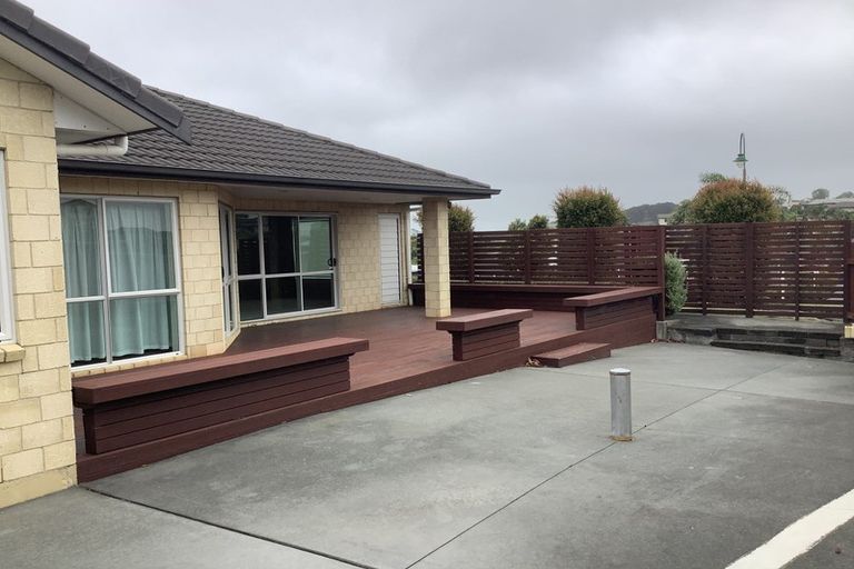 Photo of property in 1 Aufidius Place, Pukekohe, 2120