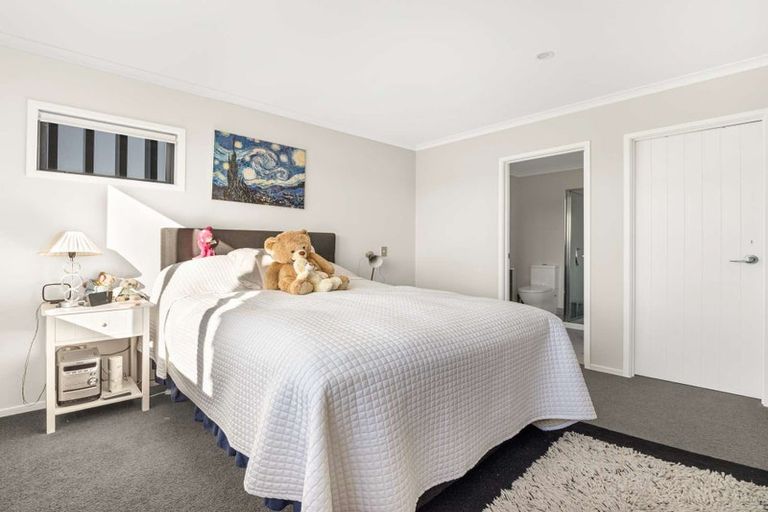 Photo of property in 13b Nellie Drive, Kumeu, 0810