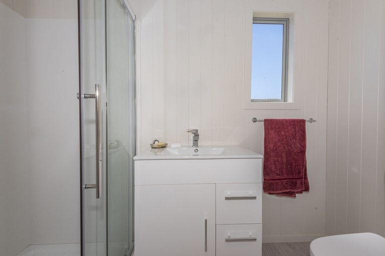 Photo of property in 66 One Tree Point Road, One Tree Point, 0118