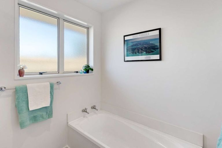 Photo of property in 2/49 Sawyers Arms Road, Northcote, Christchurch, 8052