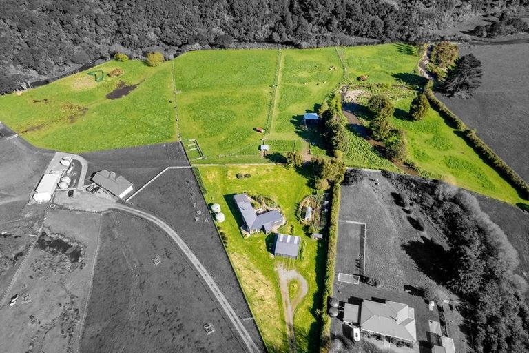 Photo of property in 438 Whitemans Valley Road, Whitemans Valley, Upper Hutt, 5371