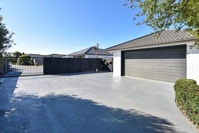 Photo of property in 10a Puhara Avenue, Parklands, Christchurch, 8083