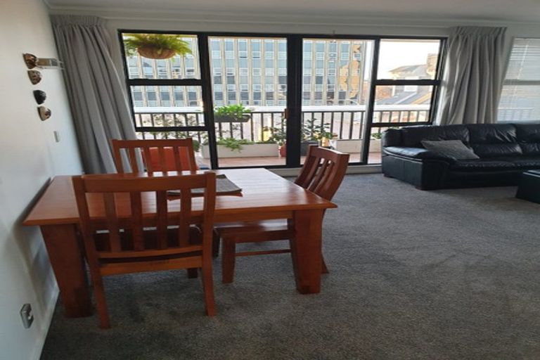 Photo of property in Maddison Apartments, 3/6f Queen Street, Palmerston North, 4410