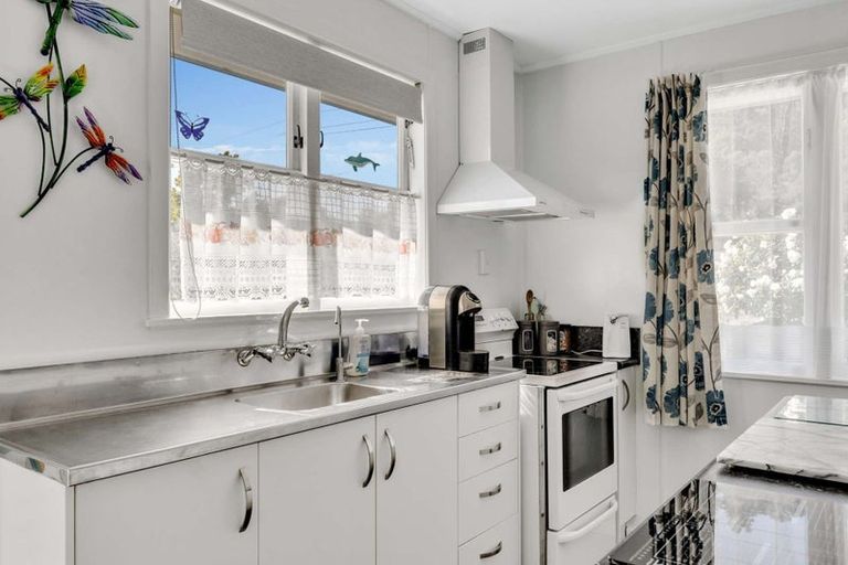 Photo of property in 28 Massey Road, Mangapapa, Gisborne, 4010