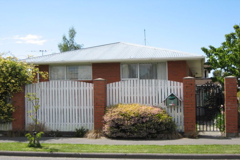 Photo of property in 13 Banks Place, Rangiora, 7400