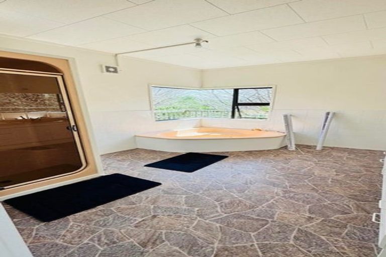 Photo of property in 195 Pine Valley Road, Dairy Flat, Silverdale, 0992