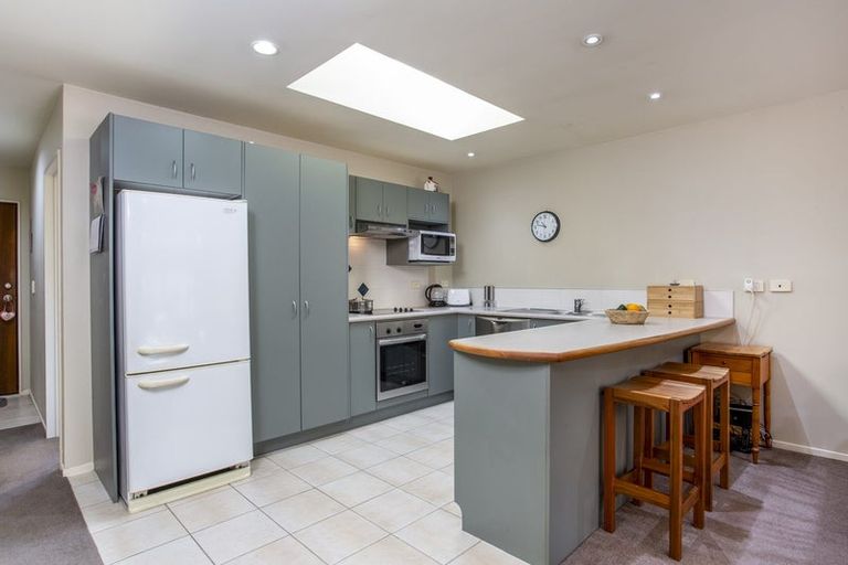 Photo of property in 9 Bunker Rise, Golflands, Auckland, 2013