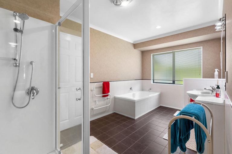 Photo of property in 24 Sequoia Place, Morrinsville, 3300