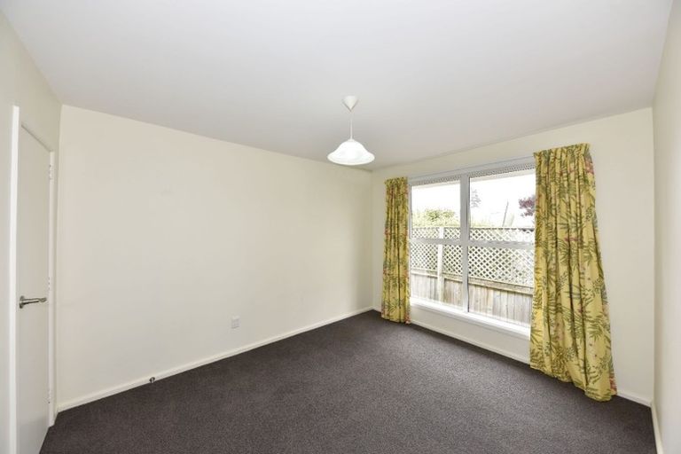 Photo of property in 1/14a Garreg Road, Fendalton, Christchurch, 8052