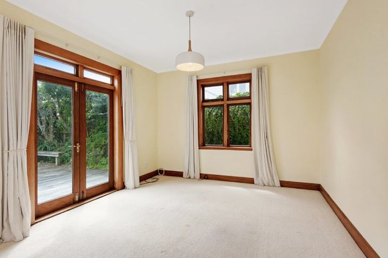 Photo of property in 132 Messines Road, Karori, Wellington, 6012