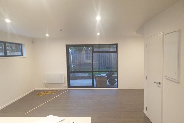 Photo of property in 4b Wattle Road, Sunnyvale, Auckland, 0612